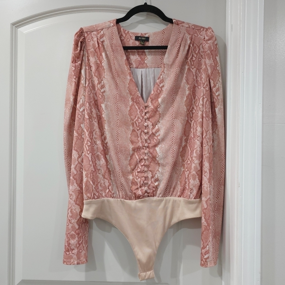AFRM Long Sleeve V-Neck Blush Pink Snake Print Thong Bodysuit, Button Front, XL - Picture 2 of 14